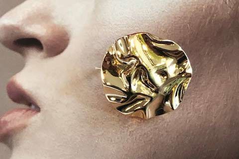 Gold Button